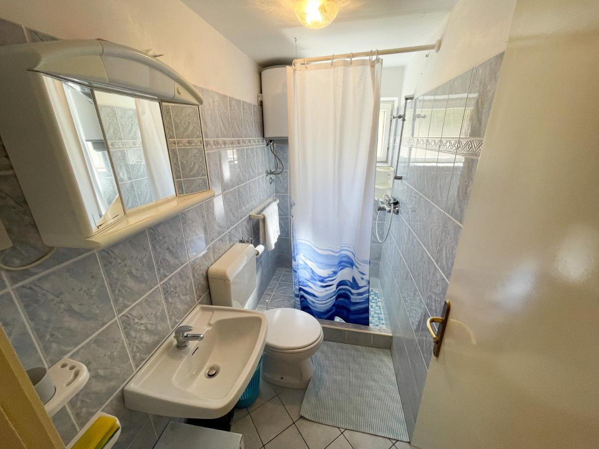 Apartmani Leonarda Jadranovo Exterior photo