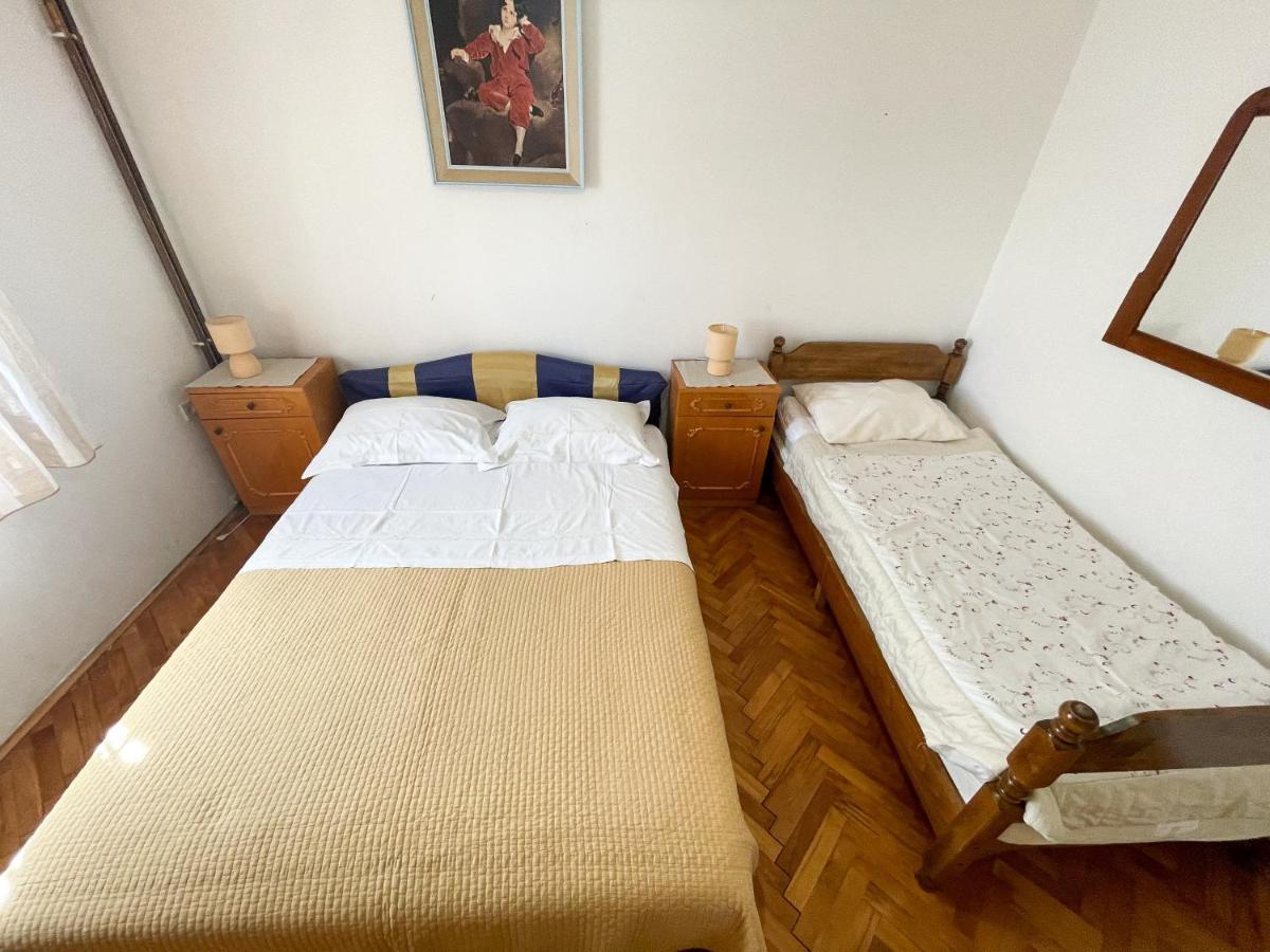Apartmani Leonarda Jadranovo Exterior photo
