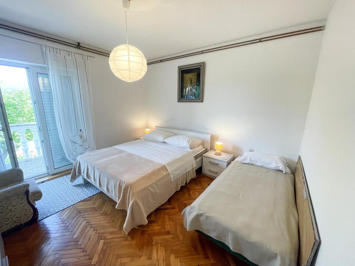 Apartmani Leonarda Jadranovo Exterior photo